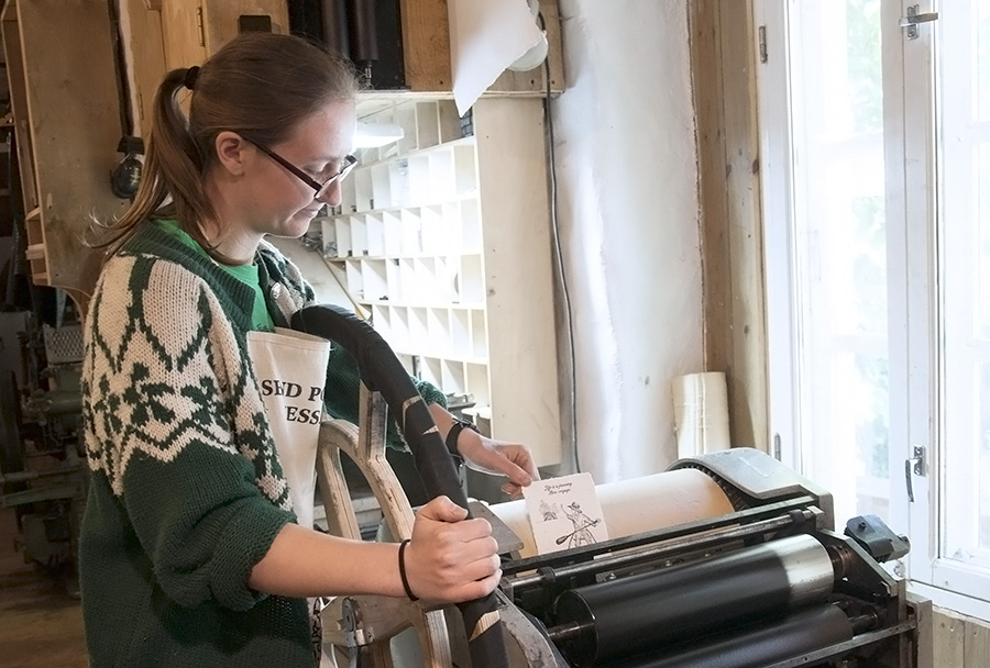 Labora’s Makers: A Portrait of Hannah Harkes